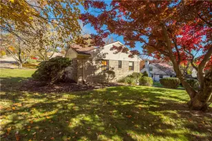 1751 Helen Dr, Pittsburgh, PA 15216 - Photo 36