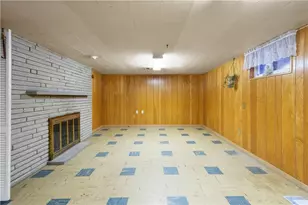 1751 Helen Dr, Pittsburgh, PA 15216 - Photo 30