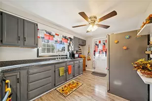 217 Coulter Rd, White Oak, PA 15131 - Photo 6