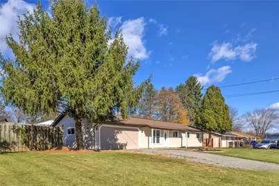 206 Sandalwood Dr, Cranberry Township, PA 16066 - Photo 2