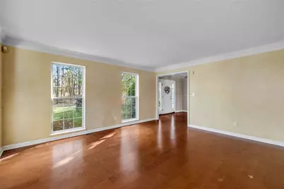 3349 Long Branch Dr, Neshannock Township, PA 16105 - Photo 8