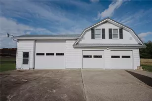 151 Hemlock Rd, Green/Commdre/Prchse, PA 15729 - Photo 2