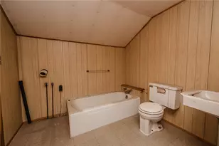 151 Hemlock Rd, Green/Commdre/Prchse, PA 15729 - Photo 36