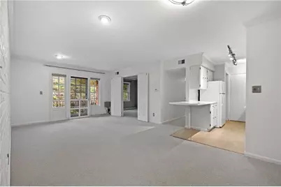 1060 Chatham Park Drive #E, Scott Township, PA 15216 - Photo 2