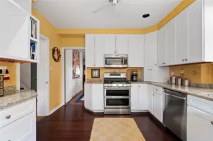 8 Dunmoyle Pl, Pittsburgh, PA 15217 - Photo 8