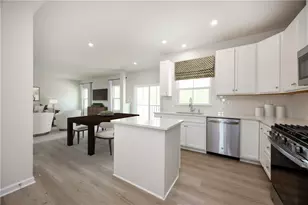 105 Barnett St, Peters Township, PA 15367 - Photo 6