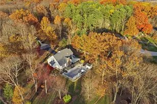 152 Timber Springs Dr, White Township, PA 15701 - Photo 2