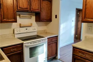 16 Glenview Ave, Greensburg, PA 15601 - Photo 8