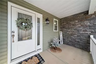 5149 Watters Rd, Lower Burrell, PA 15068 - Photo 4