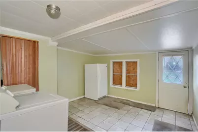 2007 Tony St, Shenango Township, PA 16101 - Photo 8