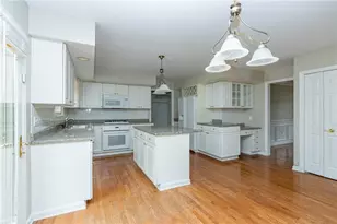 1703 Wheatland Ct, Moon/Crescent Twp, PA 15108 - Photo 12