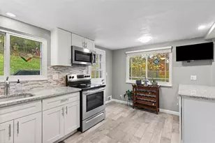 111 W Bruceton Rd, Pittsburgh, PA 15236 - Photo 18