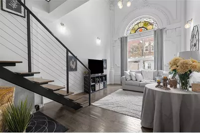 2132 Sarah St #102, Pittsburgh, PA 15203 - Photo 2