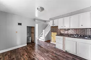 1205 Lawrence Ave, Ellwood City, PA 16117 - Photo 4
