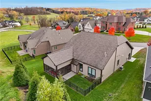 3290 Long Meadow Dr, Hampton, PA 15101 - Photo 2