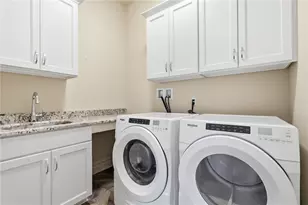 3290 Long Meadow Dr, Hampton, PA 15101 - Photo 34