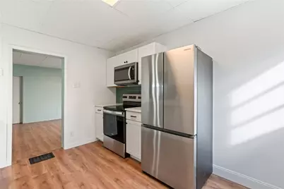 702 E 19th Ave, Munhall, PA 15120 - Photo 4