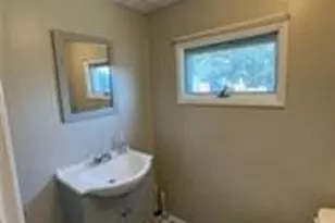 8 Center St, Harrison Township, PA 15065 - Photo 12