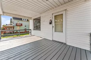 929 Winslow Ave, New Castle, PA 16101 - Photo 2