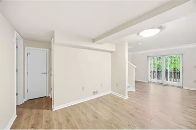 137 Freeland St, Pittsburgh, PA 15210 - Photo 8