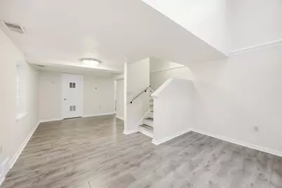 137 Freeland St, Pittsburgh, PA 15210 - Photo 10