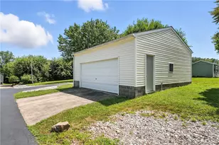 401 Grandview Ave, Union Township, PA 16101 - Photo 10