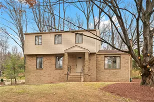 3928 Murry Highlands Cir, Murrysville, PA 15668 - Photo 2