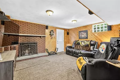 1705 Hassam, Moon/Crescent Twp, PA 15108 - Photo 32