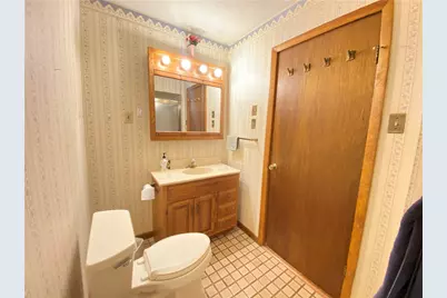 995 Forsythe Rd, Carnegie, PA 15106 - Photo 24