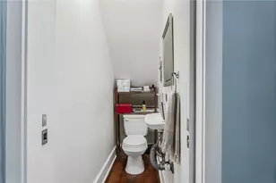 2709 Larkins Wy, Pittsburgh, PA 15203 - Photo 8