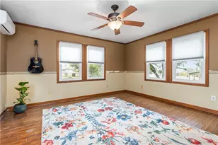 129 W Brentridge Ave, Pittsburgh, PA 15227 - Photo 16