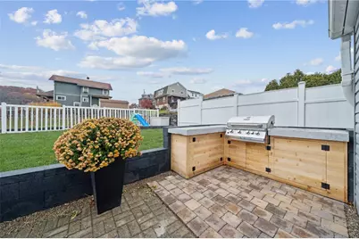 27 S 5th St, Youngwood, PA 15697 - Photo 30