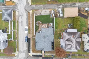 27 S 5th St, Youngwood, PA 15697 - Photo 32