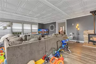 125 Oakville Rd, Chippewa Township, PA 15010 - Photo 8