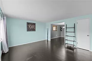 26 Edinburg Dr, Pittsburgh, PA 15235 - Photo 6