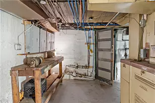 1210 Holmes St, McKees Rocks, PA 15136 - Photo 22