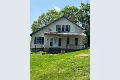 1109 McComb Ln, Pittsburgh, PA 15239 - Photo 1