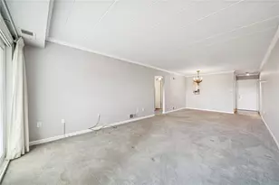 2034 Swallow Hill Rd, Scott Township, PA 15220 - Photo 10