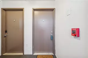 2034 Swallow Hill Rd, Scott Township, PA 15220 - Photo 4