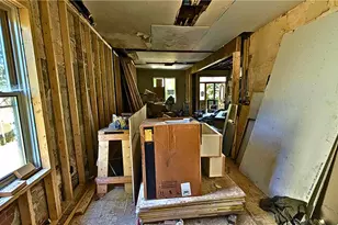 3021-3023 Zephyr Ave, Pittsburgh, PA 15204 - Photo 6