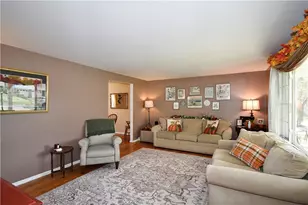 129 Wyngate Rd, Moon/Crescent Twp, PA 15108 - Photo 6