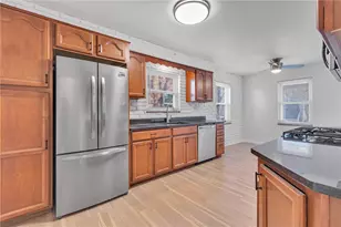 1526 Elgin St, Aliquippa, PA 15001 - Photo 4