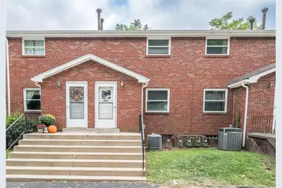 334 Moon Clinton Rd #B, Moon/Crescent Twp, PA 15108 - Photo 1