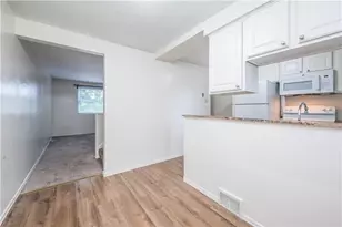 334 Moon Clinton Rd, Moon/Crescent Twp, PA 15108 - Photo 12