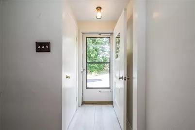 334 Moon Clinton Rd #B, Moon/Crescent Twp, PA 15108 - Photo 4