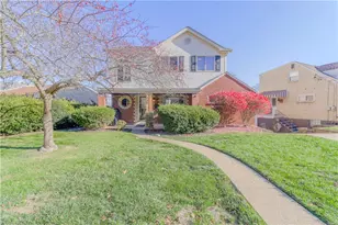 739 Linda Dr, Pittsburgh, PA 15226 - Photo 1