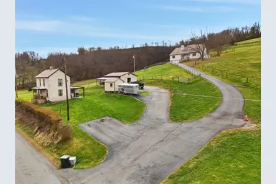 327 Sugar Run Road, Franklin Township, PA 15370 - Photo 2