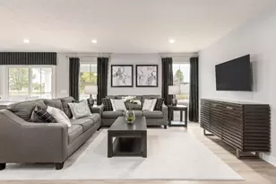 468 Clubhouse Dr, Rostraver, PA 15012 - Photo 8