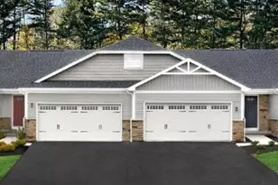 468 Clubhouse Dr, Rostraver, PA 15012 - Photo 1