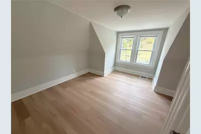 589 5th St #2, Pitcairn, PA 15140 - Photo 2